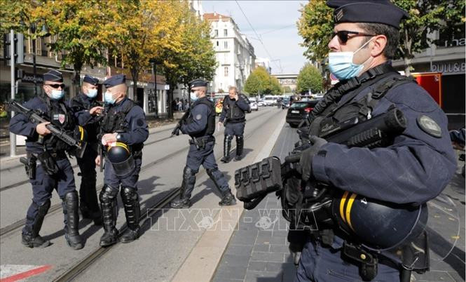 Vu tan cong bang dao tai Phap: Hung thu mang quoc tich Tunisia