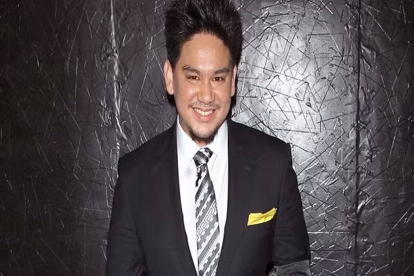 Theo một tuyên bố từ văn phòng Quốc vương Brunei, người dân nước này được yêu cầu treo quốc kỳ và bắt đầu để tang 7 ngày từ hôm 24/10. Ảnh: Getty.