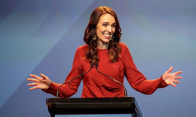 Hôm 17/10 vừa qua, bà Jacinda Ardern tái đắc cử Thủ tướng New Zealand. Được biết, bà Ardern là thủ tướng được tín nhiệm nhất của New Zealand trong một thế kỷ qua. Ảnh: Reuters.