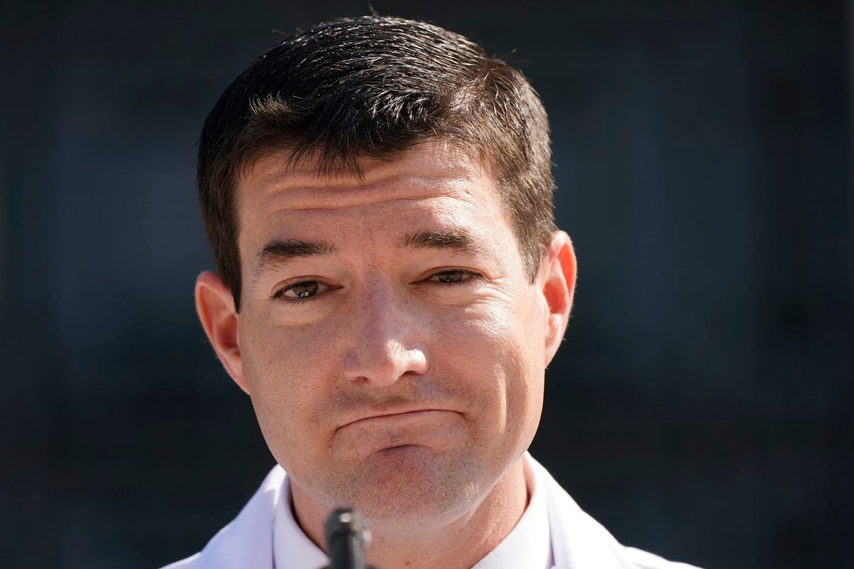 Ngoài ra, bác sĩ Conley cũng đã tốt nghiệp cử nhân khoa học tại Đại học Notre Dame ở Indiana. Ông từng làm bác sĩ cấp cứu cho Hải quân Mỹ. Ảnh: Inquirer.