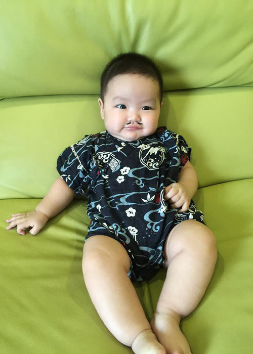 Được biết, con trai Tâm Tít có tên là Alex Chí An. Bé vừa tròn 4 tháng tuổi và kết quả tình yêu của người đẹp với doanh nhân trẻ Ngọc Thành.