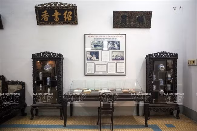 Một góc không gian trưng bày cổ vật của Vương Hồng Sển. (Nguồn: Lê Minh/Báo ảnh Việt Nam).