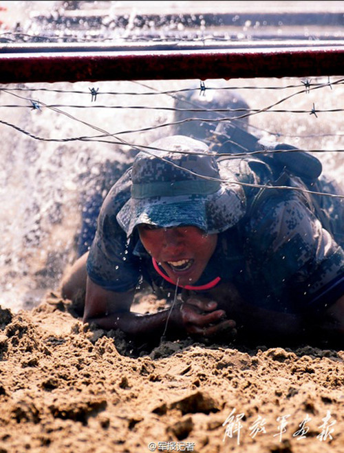 Mặc dù quân đội Trung Quốc có quân số đông nhất thế giới nhưng chủ trương của quân đội này với lực lượng đặc biệt lại là hết sức tinh giản gọn nhẹ. Trong cả 10 đơn vị đặc chủng, số lượng đều chỉ từ 3.000 đến 5.000 người nhưng đều rất tinh nhuệ.