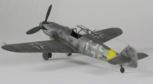 Khi những người lính Liên Xô tới, Hartmann giả vờ chấn thương nội và họ đặt ông ta lên cáng và sau đó đặt lên một chiếc xe tải đưa đến viện. Nhận thấy cơ hội, Hartmann đã nhảy khỏi xe chạy trốn và đã trốn thoát.