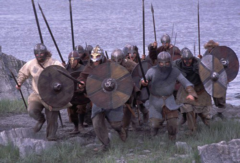 Viking là từ chỉ những nhà thám hiểm, thương nhân, chiến binh và hải tặc ở Bắc Âu trên bán đảo Scandinavia, vùng Đan Mạch, Na Uy, Thụy Điển và Phần Lan ngày nay. Họ là những chiến binh hung dữ không bao giờ né giao chiến. Thế lực của họ đã được mở rộng bởi kỹ năng trên chiến trường với các vũ khí như rìu, gươm, giáo. Người Viking tin tưởng rằng tất cả mọi người có một mục đích cho cuộc sống là chiến đấu cho đến khi chết. Bởi thế, tất cả điều họ muốn là trở thành một chiến binh và chứng minh niềm tin trên chiến trường bằng cách tiêu diệt tất cả những ai cản đường.