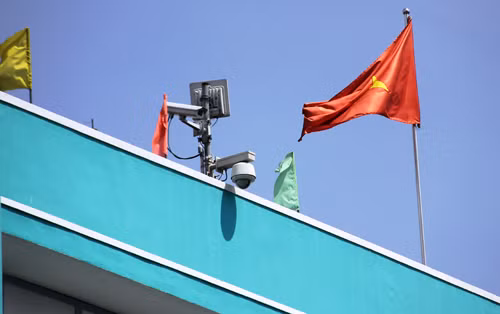 Nagnh2 chức năng có lắp đặt 1 camera quan sát có độ phân giải cao và mọi người hi vọng diễn biến vụ án cũng như nhận dạng 2 đối tượng gây án đã được ghi lại có thể giúp Công an sớm phá án.