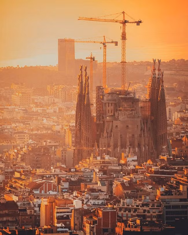 Bất chấp một năm bất ổn, thành phố Barcelona vẫn thu hút rất đông du khách và là một trong những địa điểm xuất hiện nhiều nhất trên mạng xã hội Instagram.