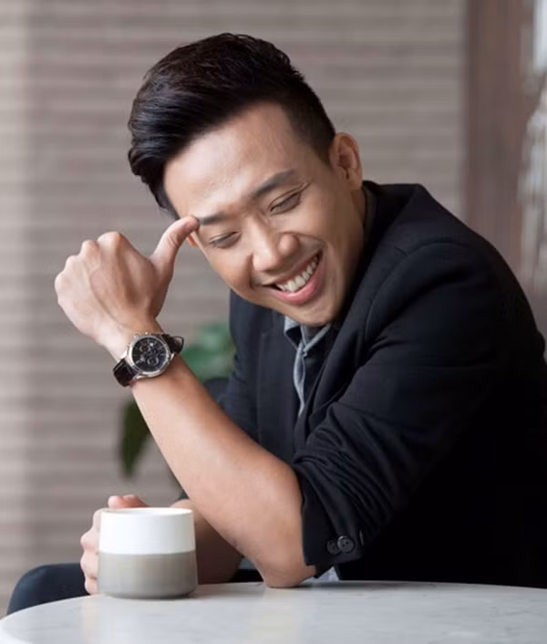 Trong khi đó, Trấn Thành bị đồn đoán là nguyên nhân khiến chuyện tình cảm của Hari – Tiến Đạt tan vỡ khiến anh bị chỉ trích nặng nề. Trước đó, Trấn Thành cũng liên tục vướng ồn ào tình cảm với nhiều mỹ nhân Việt.