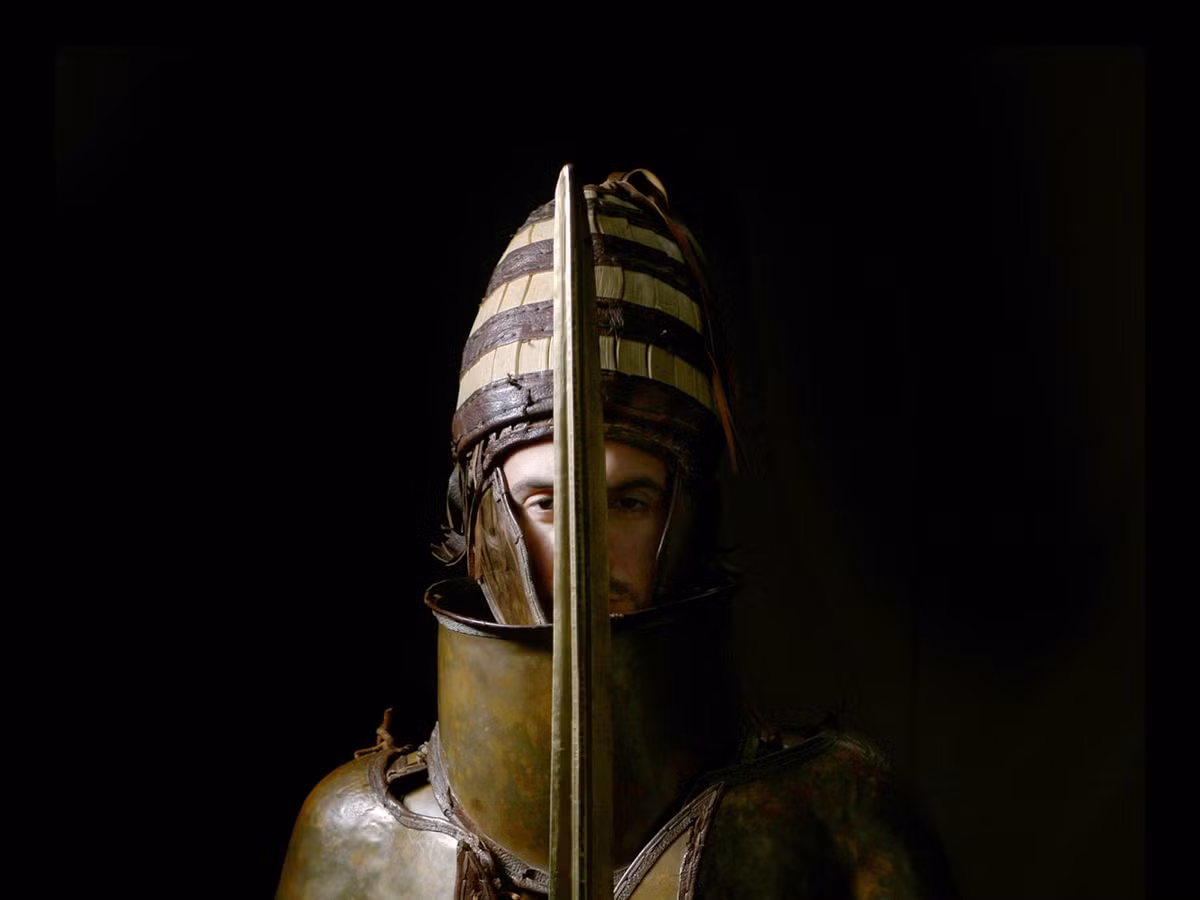 Được tìm thấy trong một ngôi mộ chiến binh tại khu vực Dendra, bộ giáp này phản ánh kỹ thuật chế tác tiên tiến của nền văn minh Mycenae cổ đại.(Ảnh: National Geographic)