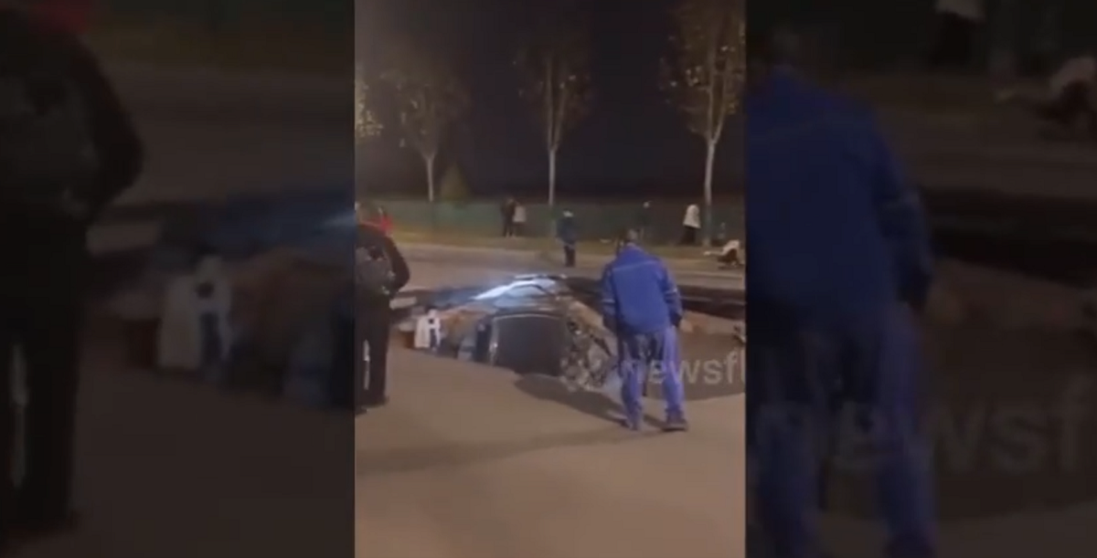 Cảnh sát và nhân viên y tế nhanh chóng có mặt tại hiện trường để đưa người bị thương đến bệnh viện và phong tỏa khu vực để điều tra nguyên nhân sự việc.(Ảnh cắt từ clip)