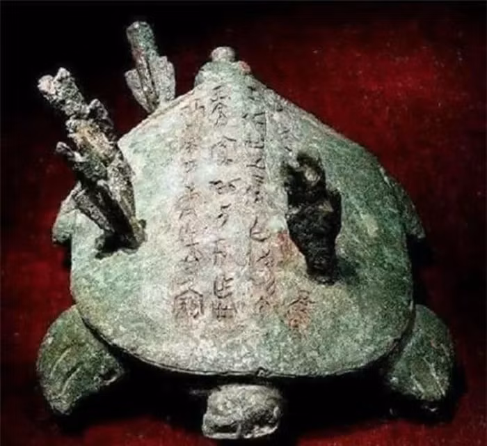 Hành động này thể hiện tinh thần trách nhiệm và ý thức bảo tồn di sản văn hóa quý giá.(Ảnh: DNVN)