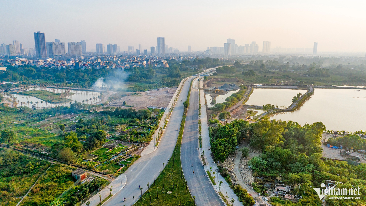 Dự án có chiều dài 2,6km, tổng mức đầu tư gần 750 tỷ đồng, trong đó phần giải phóng mặt bằng hơn 163 tỷ đồng, do UBND quận Nam Từ Liêm làm chủ đầu tư.