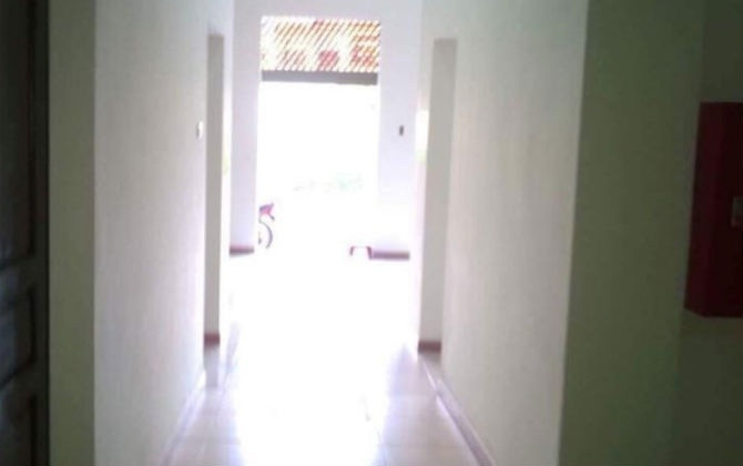 O chung cu co gai tre than tho noi kho khong ai thau