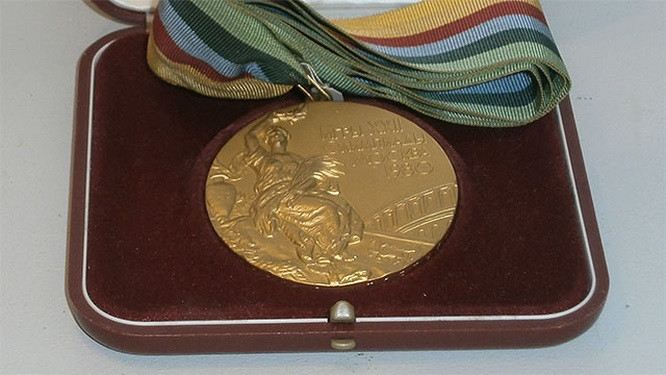 20. Huy chương Vàng Olympic chỉ có 1% vàng thật.