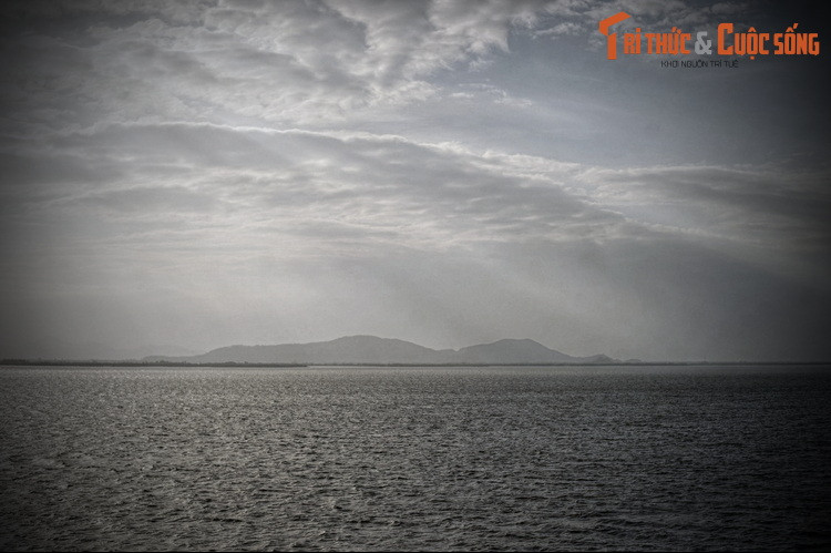 Nằm trên địa phận thành phố Quy Nhơn, huyện Tuy Phước và huyện Phù Cát thuộc tỉnh Bình Định, đầm Thị Nại là một địa danh gắn liền với nhiều biến cố dữ dội trong lịch sử Việt Nam.