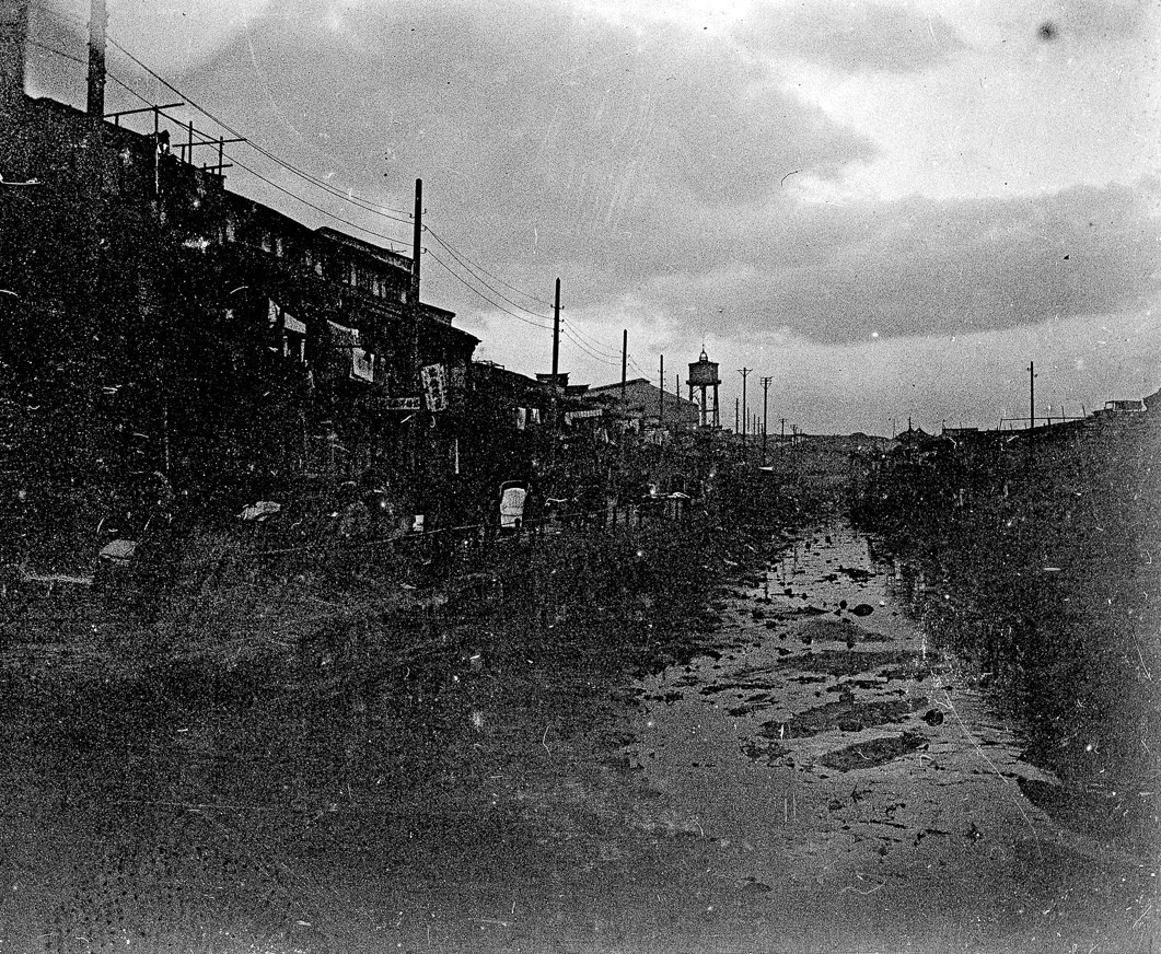 Kênh đào Dương Kính Binh ở Thượng Hải.