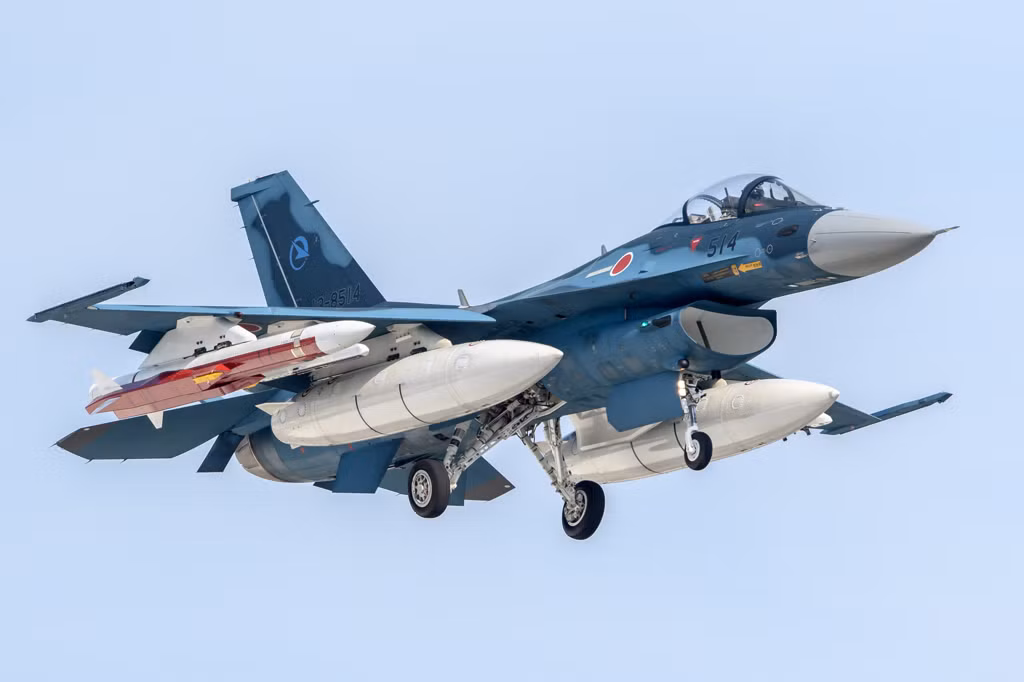 Năm 2017, tên lửa XASM-3 đã được thử nghiệm từ tiêm kích F-2. Tàu khu trục DDH-143 Shirane ngưng hoạt động được sử dụng làm bia. XASM-3 đã nhấn chìm DDH-143 ngay phát bắn đầu tiên. Nguồn ảnh: Sina.