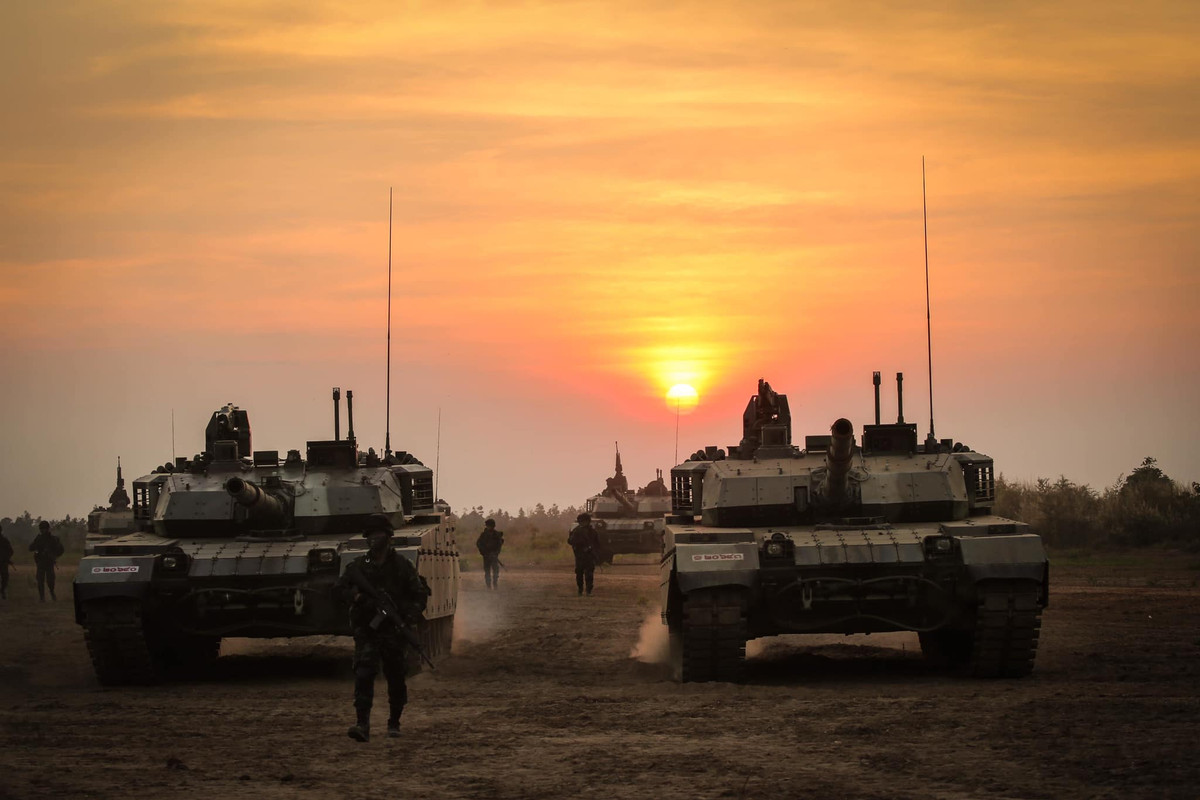 10 xe tăng VT-4 đã tham gia đợt diễn tập. Một số nhà phân tích nhận định đây là 10 chiếc VT-4 được Trung Quốc bàn giao vào cuối năm 2018. Ảnh: Military Armed Force.