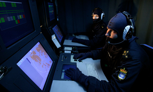 Hệ thống tác chiến chống ngầm Kongsberg MSI 2005F. Trong ảnh, cabin điều khiển hệ thống nằm trong siêu hạm Helge Ingstad. Nguồn ảnh: Thaimilitary