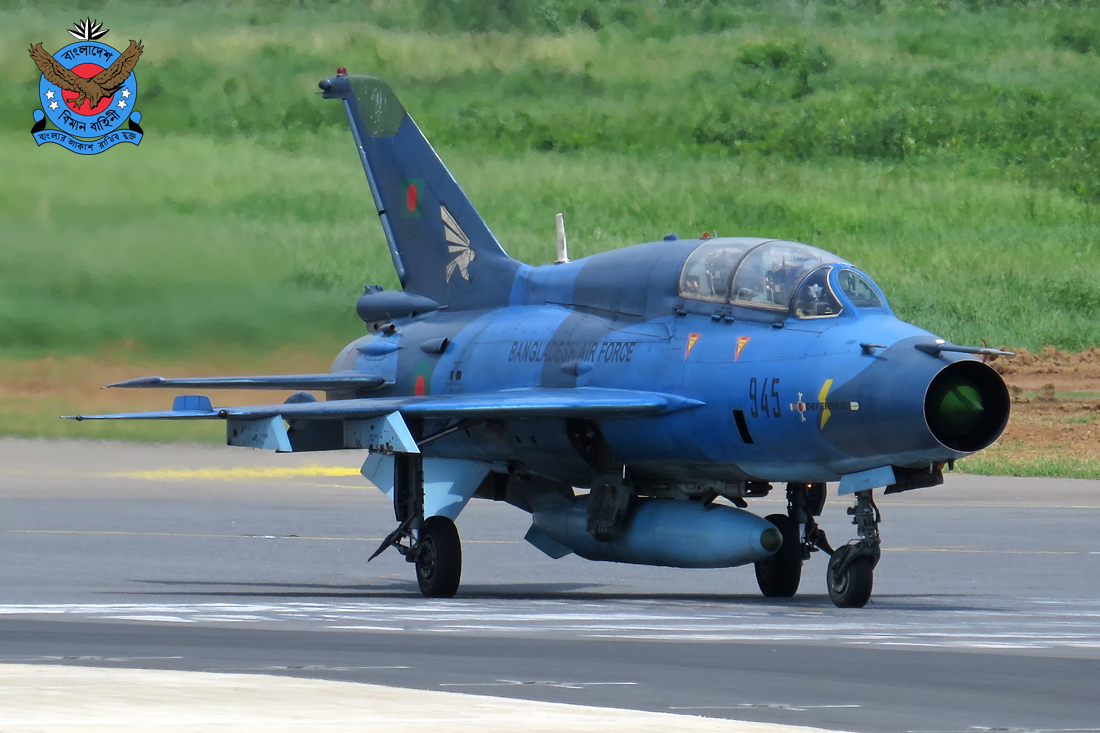 Các máy bay F-7 đang phục vụ trong BAF được nhập khẩu năm 2007 và 2012. Cụ thể, năm 2007, BAF đã nhận 12 chiếc F-7BG và 4 FT-7BG loại hai chỗ ngồi dùng trong huấn luyện (ảnh). Năm 2012, họ nhận thêm 16 chiếc F-7BGI. Nguồn ảnh: BDmilitary