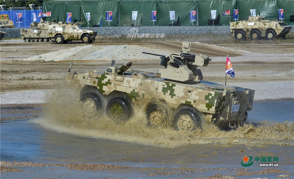 Để phục vụ cho màn trình diễn này, các nhà tổ chức Chu Hải Airshow đã xây dựng 9 loại địa hình khác nhau trải rộng trên một diện tích 110.000m2 với chiều dài 381m, rộng 290m. Nguồn ảnh: 81.cn