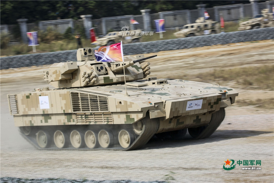 Xe chiến đấu bộ binh hạng nặng VN-17 được Trung Quốc phát triển trên cơ sở khung gầm VT5 với tháp pháo không người lái tích hợp pháo 30mm và tên lửa chống tăng HJ-12. Nguồn ảnh: 81.cn