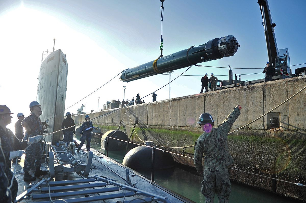 Tuy nhiên, đứng trước việc công nghệ săn ngầm ngày càng hiện đại trên thế giới, Hải quân Mỹ bắt đầu xem xét lại việc tái trang bị UGM-84 Harpoon thay vì dựa vào các quả ngư lôi có tầm bắn từ 8-55km. Nguồn ảnh: Wikipedia