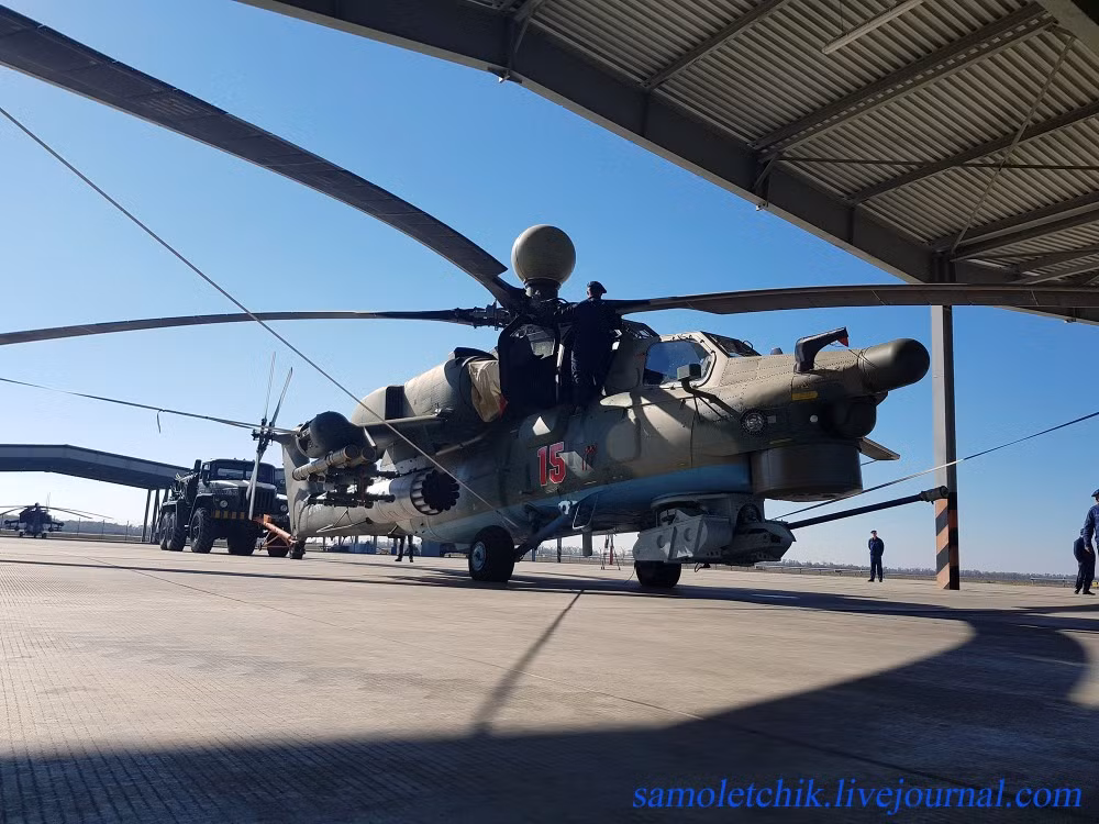 Ngoài Mi-35M, Trung đoàn 55 hiện còn có sự phục vụ của dòng trực thăng tấn công Mi-28NE – phiên bản đánh đêm hoàn hảo của họ Mi-28. Nguồn ảnh: samoletchik