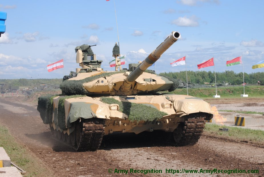 T-90MS - ra mắt tháng 9/2011, đây là phiên bản nâng cấp lớn trên cơ sở dòng tăng T-90 nổi tiếng của Nga. Nó được trang bị công nghệ giáp phản ứng nổ hiện đại, nâng cấp hệ thống điều khiển hỏa lực, động cơ... và hiện đã giành được một số hợp đồng. Nguồn ảnh: Army Recognition