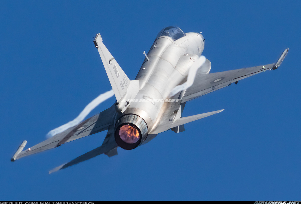 Iran đang sản xuất máy bay chiến đấu Kowsar dựa trên tiêm kích F-5 của Mỹ với nhiều tính năng tương tự JF-17. Thông tin Iran mua JF-17 có thể phải cần thêm thời gian để kiểm chứng tính xác thực. Ảnh: Airliners.