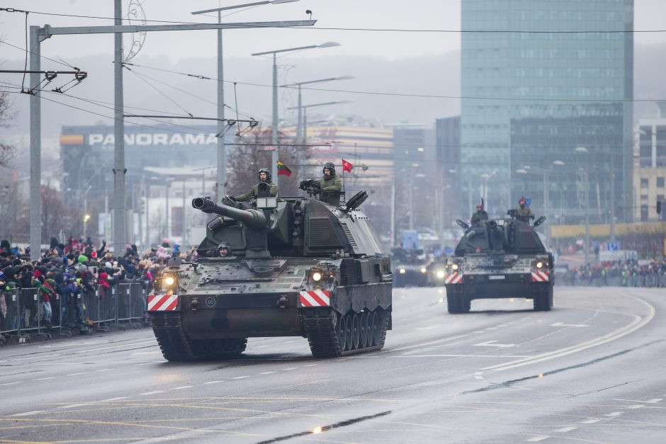 Siêu pháo tự hành PzH 2000 155mm do Đức sản xuất, hiện Lithuanian có trong tay 21 khẩu được Đức chuyển giao từ năm 2015. Nguồn ảnh: Bmpd