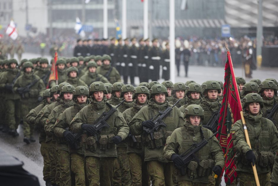 Lực lượng Vũ trang Lithuanian hiện có quân số thường trực khoảng 20.000 người, với mức chi tiêu ngân sách quốc phòng hàng năm khoảng 1-1,1 tỷ USD (chiếm hơn 2% GDP năm 2018). Nguồn ảnh: Bmpd