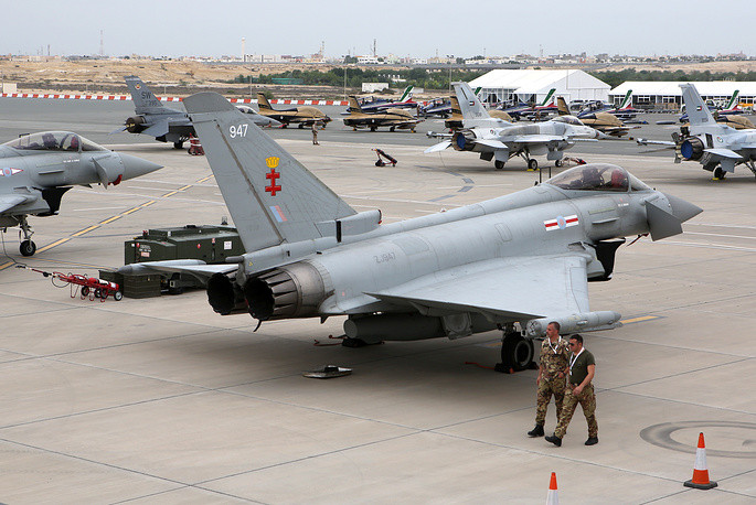 Tiêm kích Eurofighter Typhoon của châu Âu. Đây là chiến đấu cơ hiện đại nhất châu Âu cùng với Rafale của Pháp. Typhoon đang nhận được sự quan tâm đặc biệt của các khách hàng Trung Đông. Ảnh: TASS.