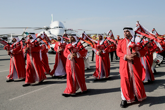 Đội quân nhạc cực kỳ ấn tượng của nước chủ nhà Bahrain. Ảnh: TASS.
