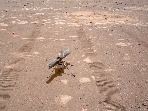 "Giờ đây, 117 năm sau khi anh em nhà Wright thực hiện thành công chuyến bay đầu tiên trên Trái đất, máy bay trực thăng Ingenuity của NASA đã thành công trong việc thực hiện kỳ tích tuyệt vời này trên một hành tinh khác" Thomas Zurbuchen, Giám đốc sứ mệnh khoa học của NASA nói. 