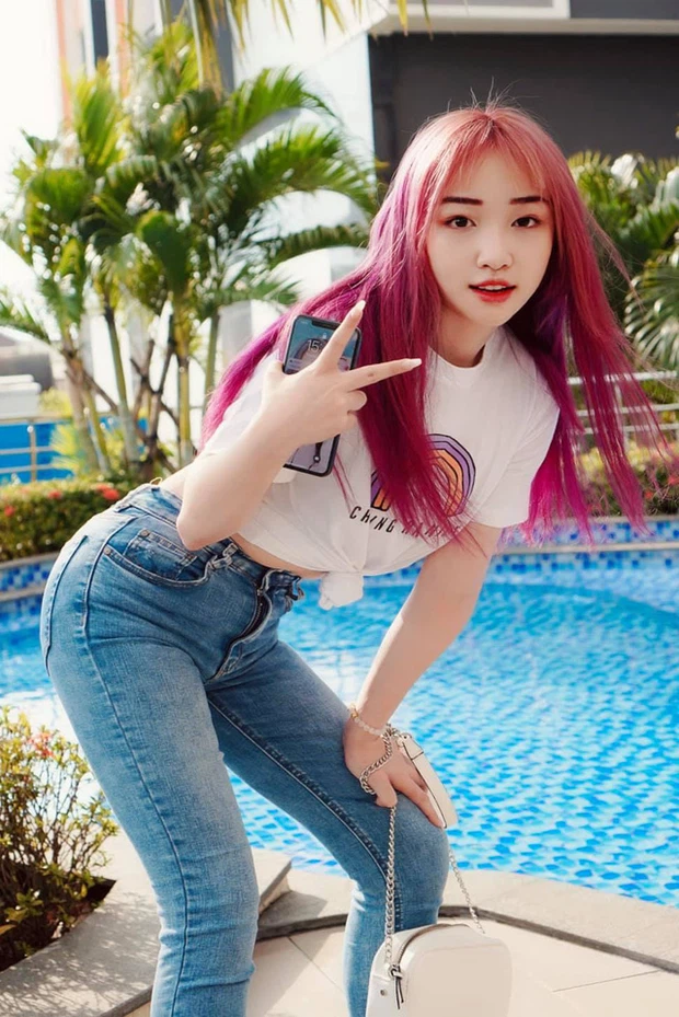 Xuka là một trong những nữ streamer ít ồn ào nhất làng game Việt, không phát ngôn gây sốc, không lộ ảnh hay clip phản cảm, không lùm xùm tình ái mà chỉ tập trung vào công việc và đam mê.