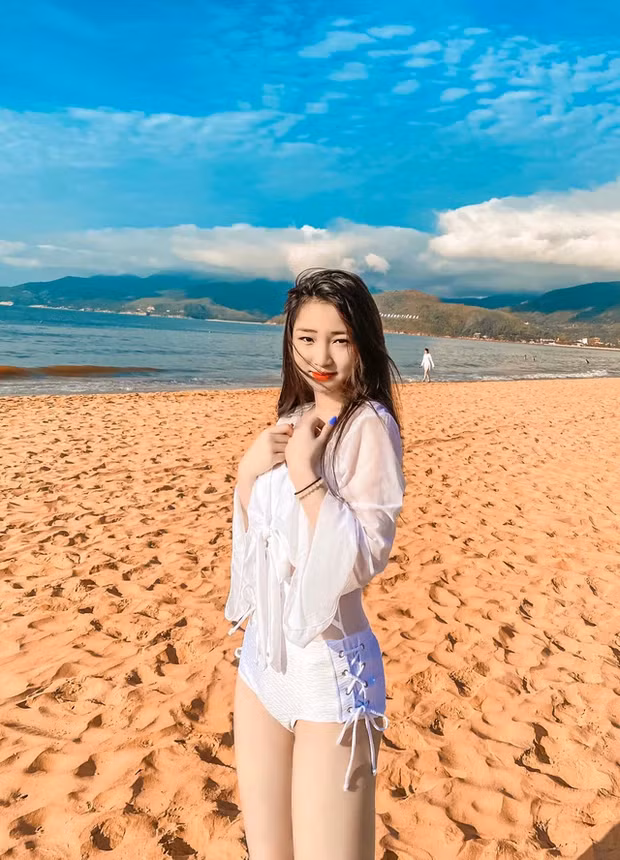 Xuka cũng không thường xuất hiện trên báo chí hay các phương tiện truyền thông, song những người yêu mến cô đều thường xuyên cập nhật hoạt động rất tích cực trên các mạng xã hội như Facebook và TikTok