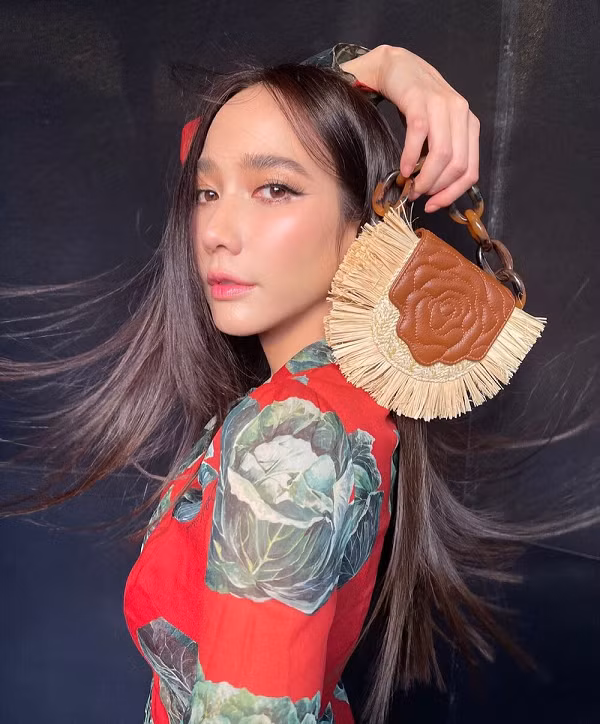 Aum Patchrapa (74.184 người theo dõi).