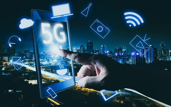 "Dù smartphone không phải là đối tượng chủ yếu của 5G, nhưng chúng tôi sẽ sản xuất smartphone 5G", CEO Bkav khẳng định công ty của mình sẽ không nằm ngoài xu hướng của xã hội.