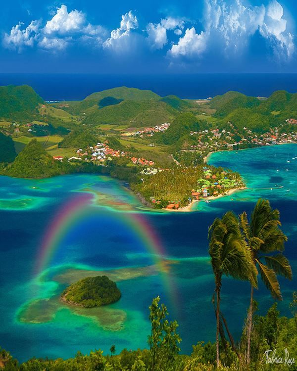 Hòn đảo kỳ lạ này còn nổi tiếng vì có thể giúp con người tăng chiều cao. Kể từ năm 1948 đến nay, vóc dáng của những người sống trên đảo không ngừng tăng lên.