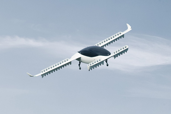 Chiếc taxi bay điện 7 chỗ giúp khách hàng tiết kiệm được rất nhiều thời gian di chuyển, đưa đón tận nơi trong thành phố ngay cả ở những vùng có địa hình khó khăn, hiểm trở nhất.