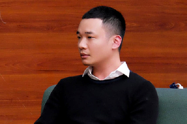 Sau khi gỡ Flappy Bird, anh thành lập GEARS Studios và bắt đầu xuất bản các trò chơi dạng arcade trên điện thoại thông minh, phần lớn được thiết kế riêng cho iPhone vào năm 2012.