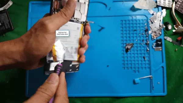 Vậy là kỷ lục kỷ lục "6 năm chưa nổ" của Bphone vẫn được giữ vững. Người dùng hoàn toàn có thể yên tâm khi sử dụng dòng điện thoại của hãng "make in Việt Nam" này.