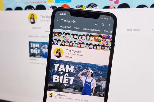 Tuy nhiên, cũng có một bộ phận khán giả lạc quan cho rằng kênh sẽ kiểm duyệt video tốt hơn để mang đến những thông tin hữu ích sau khi Thơ Nguyễn bị phạt.
