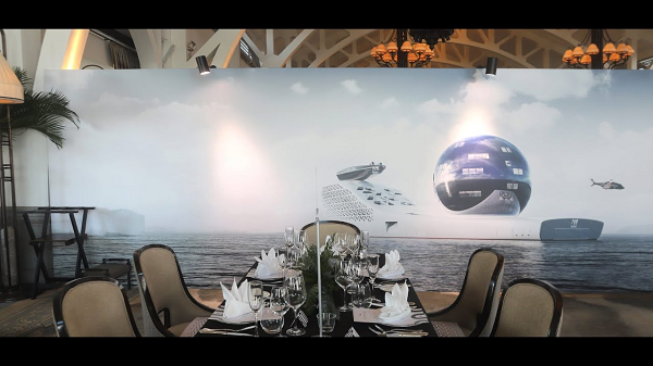 CEO của Earth 300 muốn chuyến đi đầu tiên của nó là một chuyến đi vòng quanh Nam Cực, sau đó là một chuyến đi đến Bắc Cực.