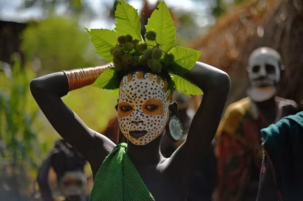 Trong số 172 quốc gia, Ethiopia chiếm vị trí thứ 167 về mức tiêu thụ calo. Người Ethiopia trung bình tiêu thụ 1.950 calo mỗi ngày. Còn thấp hơn lượng calo tiêu thụ tối thiểu mỗi ngày theo quy định của Tổ chức Y tế Thế giới (2.200 calo).