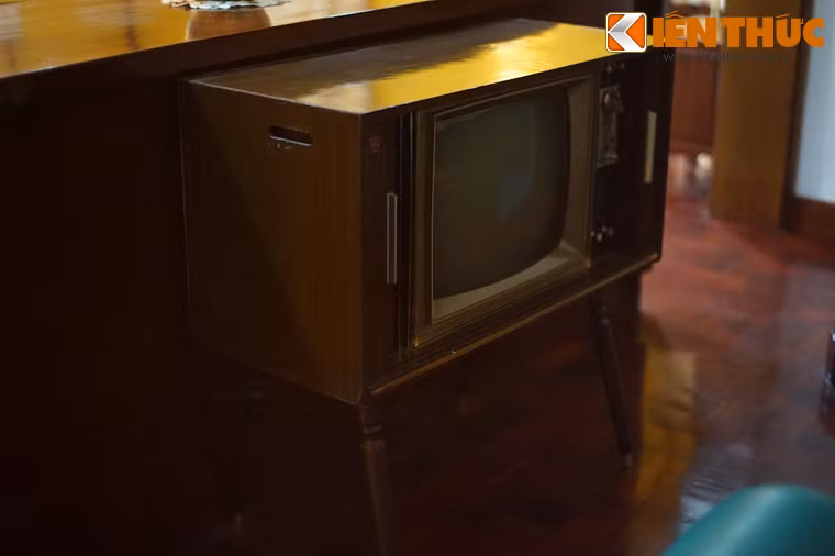 Chiếc ti-vi vợ chồng ông Nguyễn Văn Thiệu từng sử dụng.