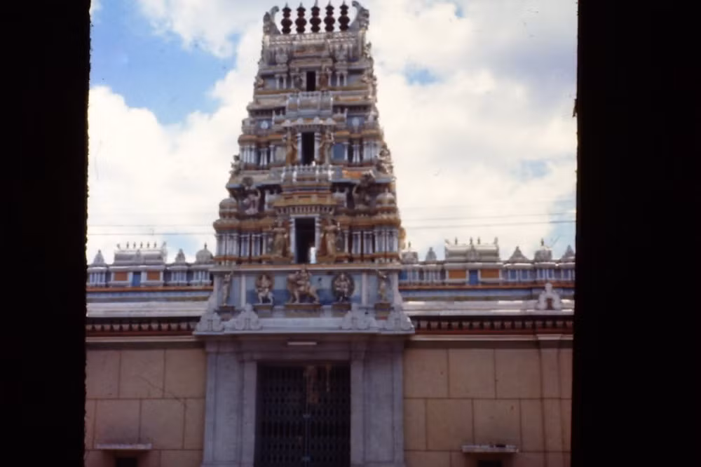 Đền thờ Ấn giáo trên đường Trương Công Định.