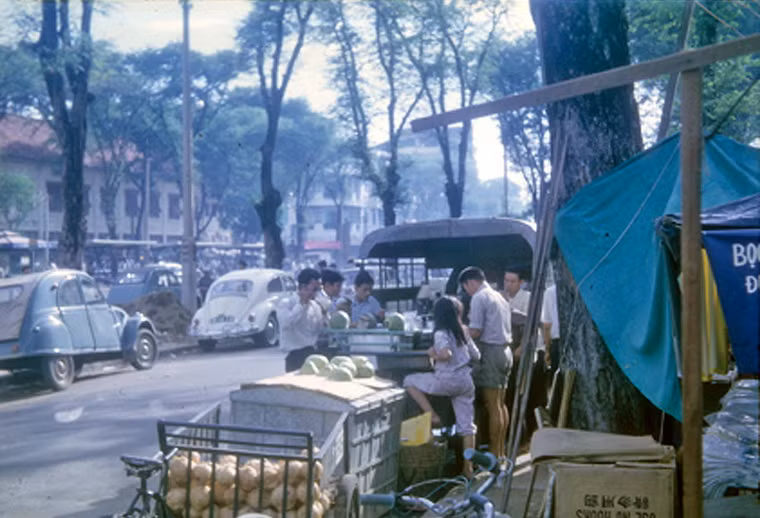 Một góc đại lộ Lê Lợi.