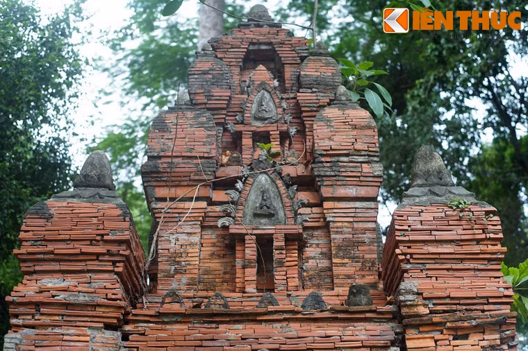 Các chi tiết cũng được giản lược khá nhiều.